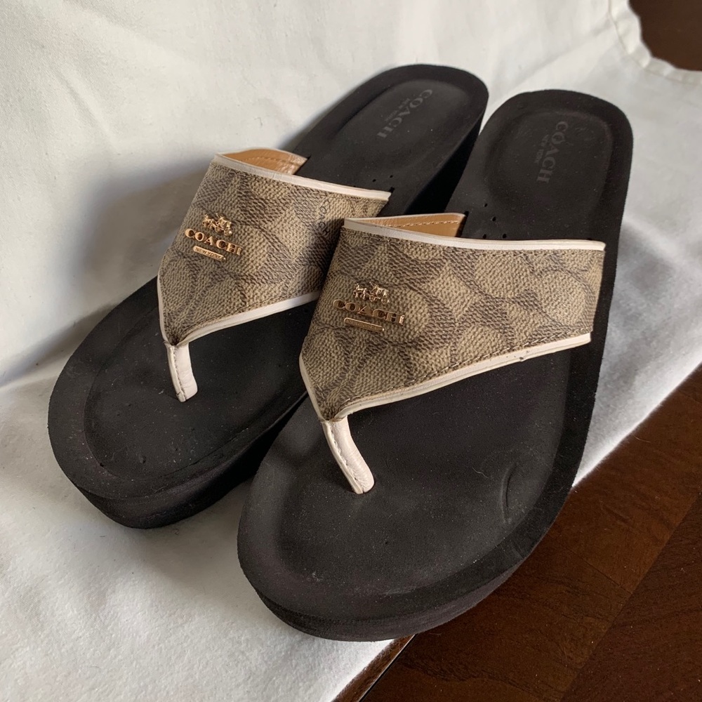 Coach flip flops